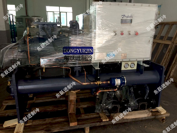 水冷低溫螺桿式冷水機(jī) 水冷低溫螺桿式冷水機(jī)